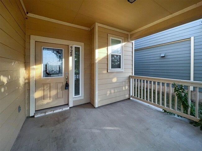 Building Photo - 928 Lost Pines Ln
