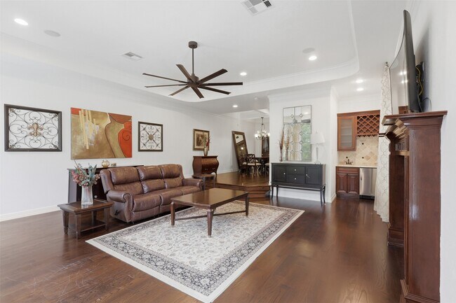 Building Photo - 5330 Fayette St
