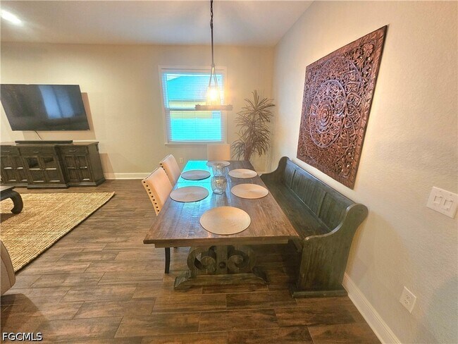 Building Photo - 1919 SW 26th Terrace