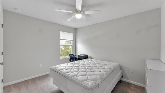 Building Photo - 1450 Haines Dr