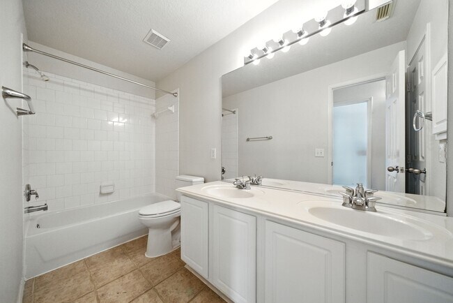Building Photo - 3106 Windemere Park Ln