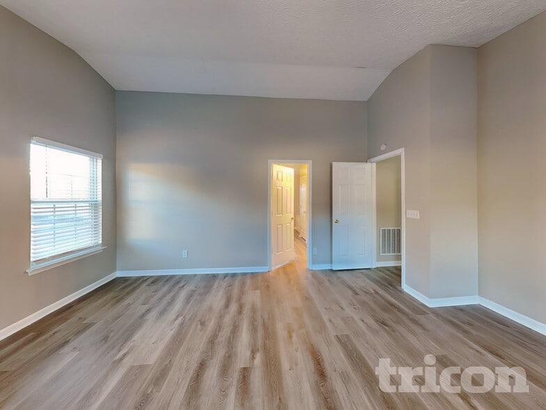 Building Photo - 5251 Miranda Way