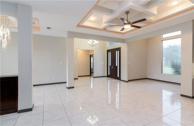 Building Photo - 10 N 38th St