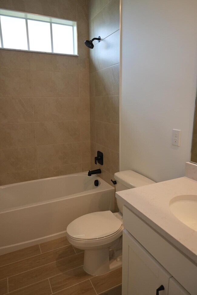 Building Photo - 3599 NW Solange Ct