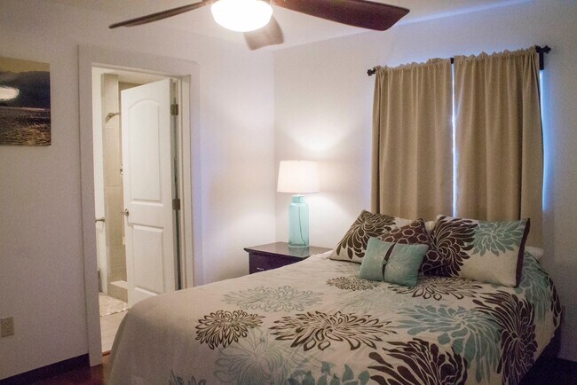 Building Photo - 44-108 Malulani Pl