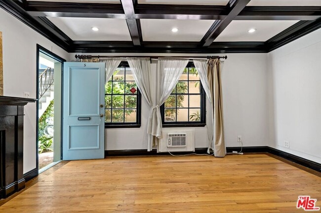 Building Photo - 1324 Westwood Blvd