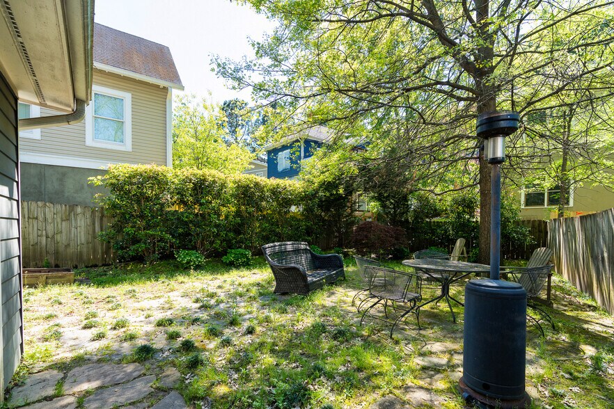 Building Photo - 125 Short St SE