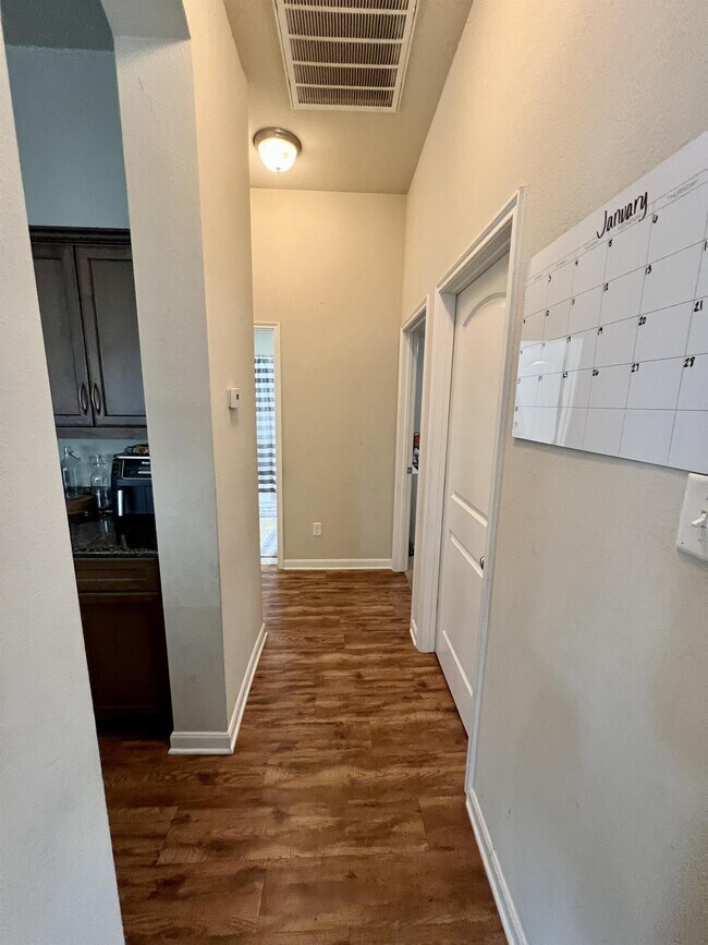 Building Photo - 15427 Baker Meadow Loop