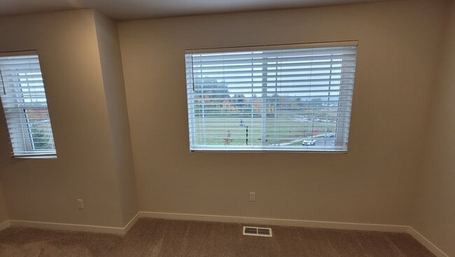 Building Photo - 7065 NW Bountiful Terrace