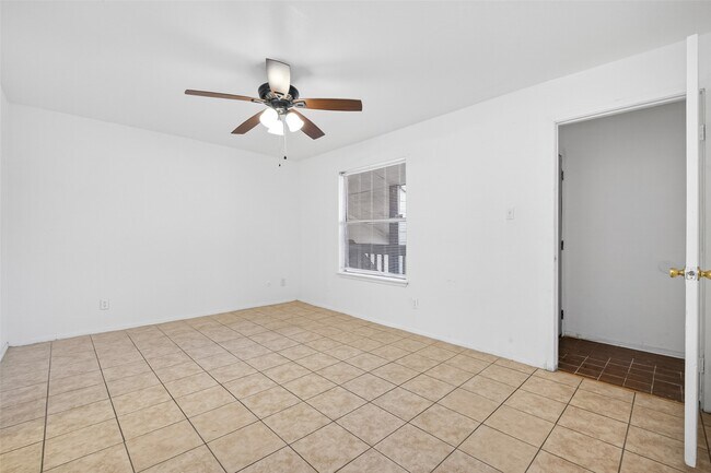 Building Photo - 6001 Reims Rd