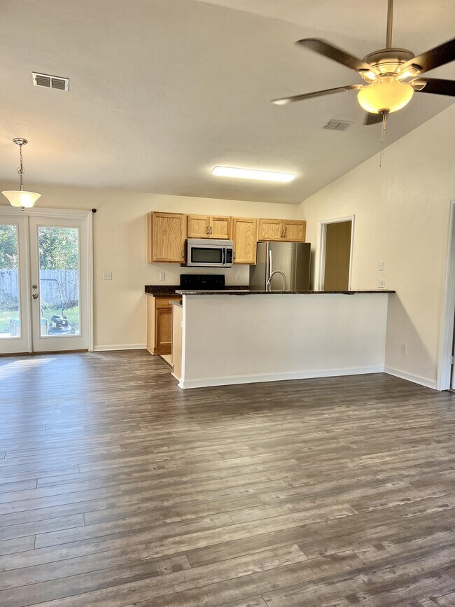 Building Photo - 171 Dawn Lauren Ln