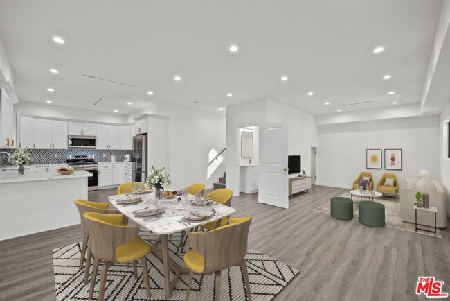 Building Photo - 6245 McLaren Ave