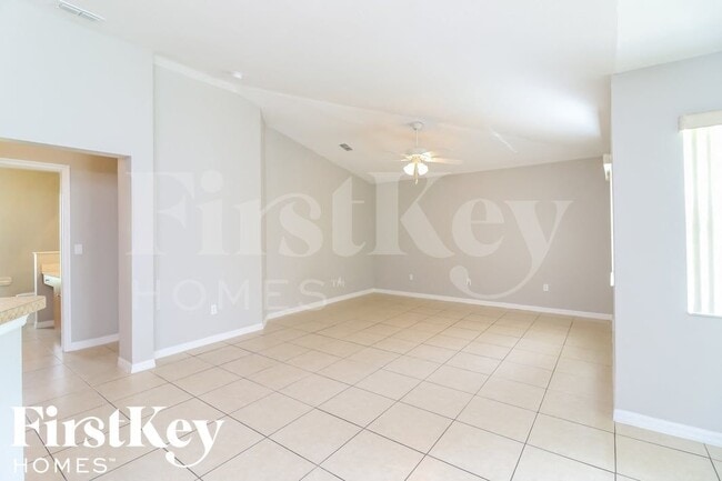 Building Photo - 9041 Irving Rd