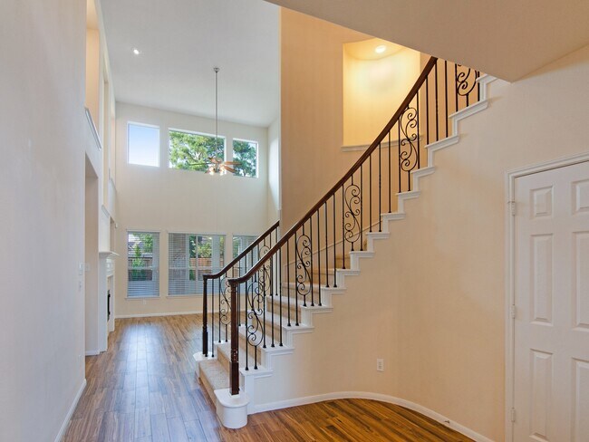 Building Photo - 6406 Pine Reserve Dr