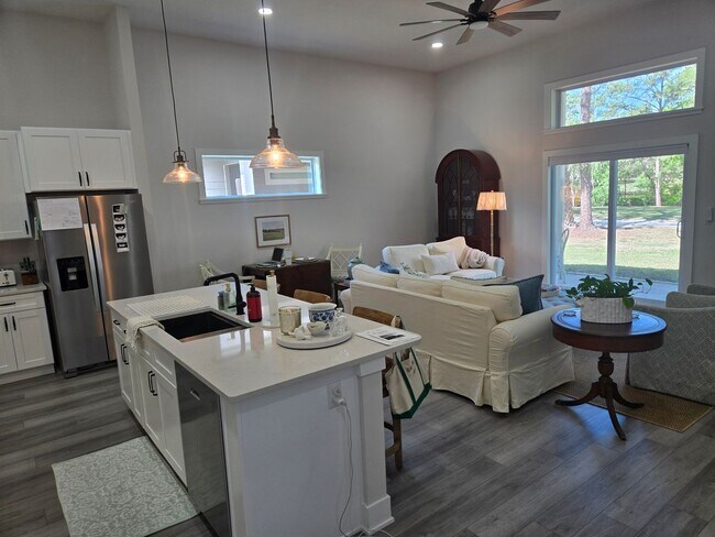 Building Photo - Newer Construction- 3 bed 2 bath Patio Home on the Golf Course – Turkey Creek