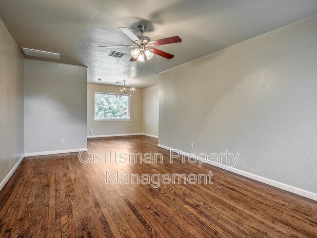 Building Photo - 3105 NW 67th St