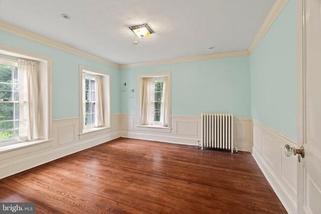 Building Photo - 209 N Bellevue Ave