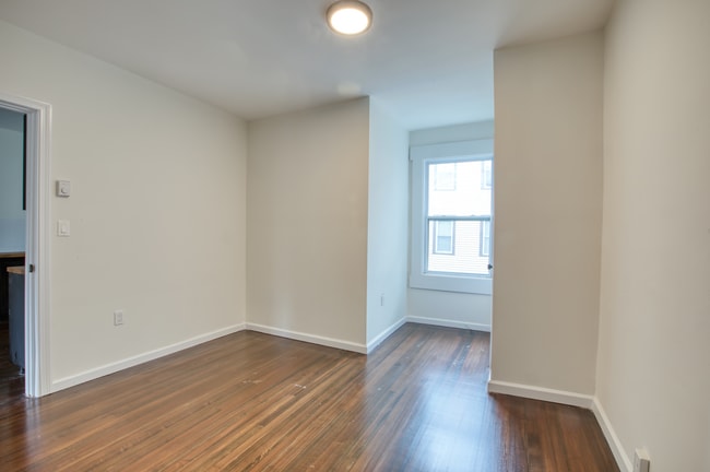 Building Photo - 49-51 Kibbe St - Unit 202