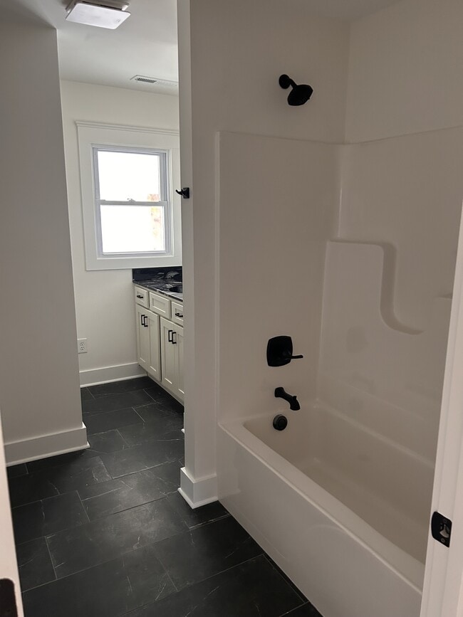 Building Photo - 6115 Zander Rd