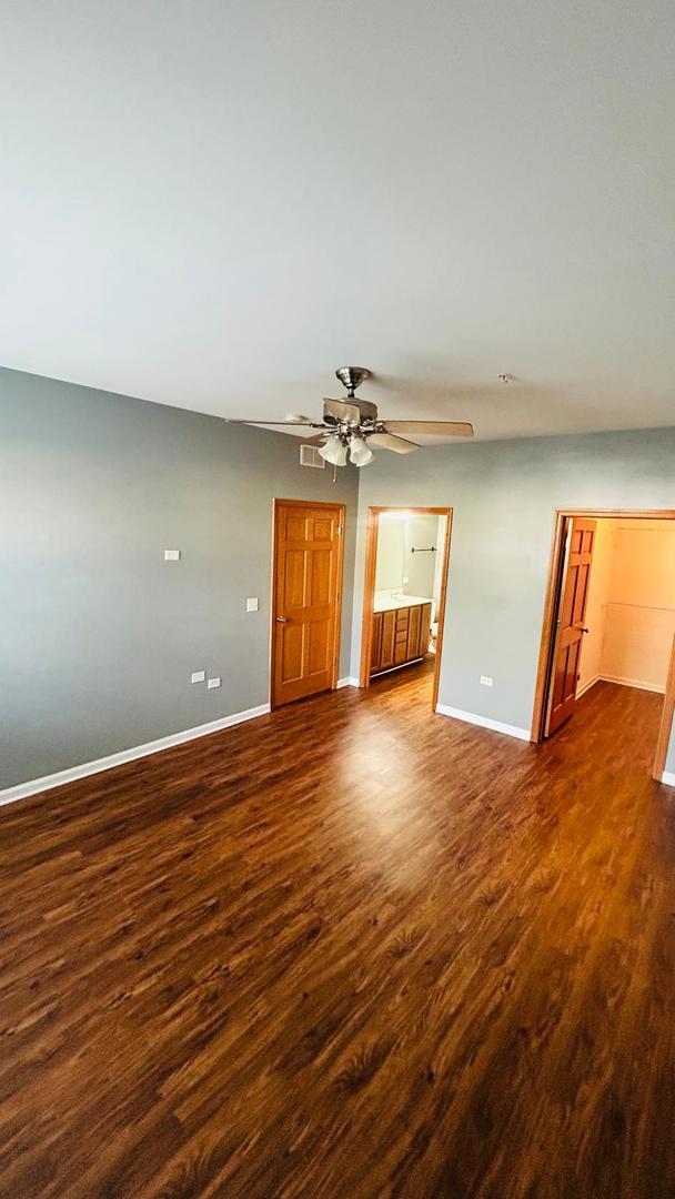 Building Photo - 2215 Aurora Dr