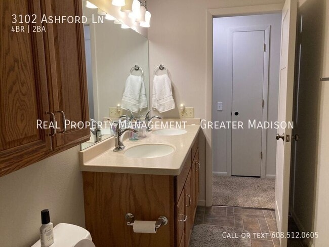 Building Photo - 3102 Ashford Ln