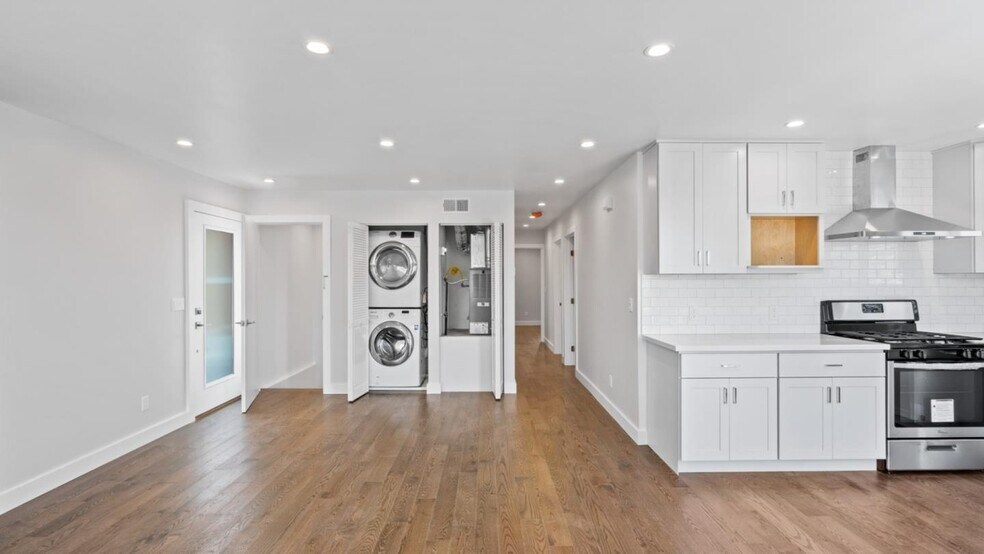 Building Photo - 52 Avalon Dr