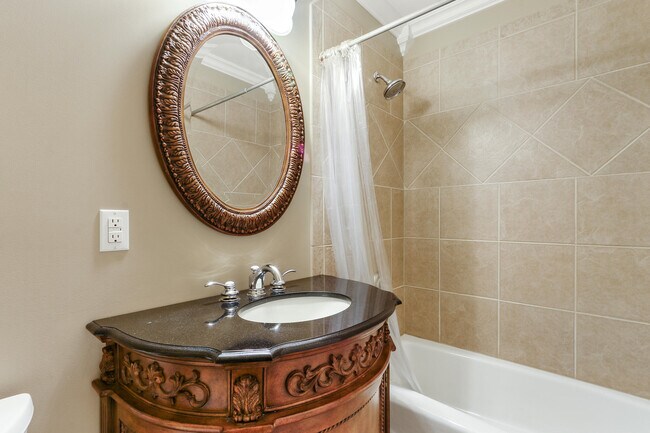 Building Photo - 1131 Turnberry Ct