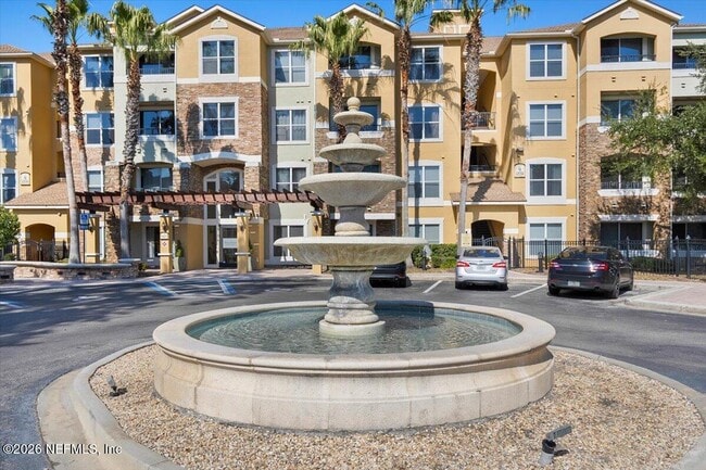 Building Photo - 8539 Gate Pkwy W