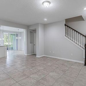 Building Photo - 319 Richmond Dr