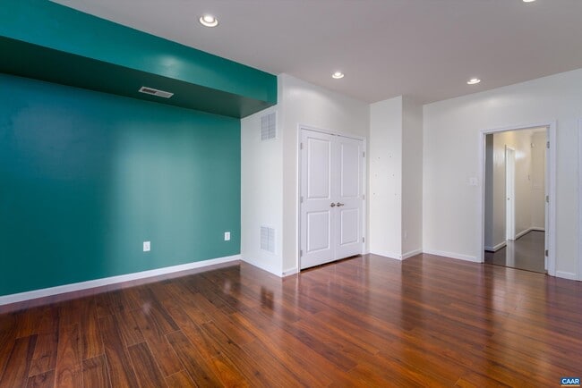 Building Photo - 2192 Silkwood Ct