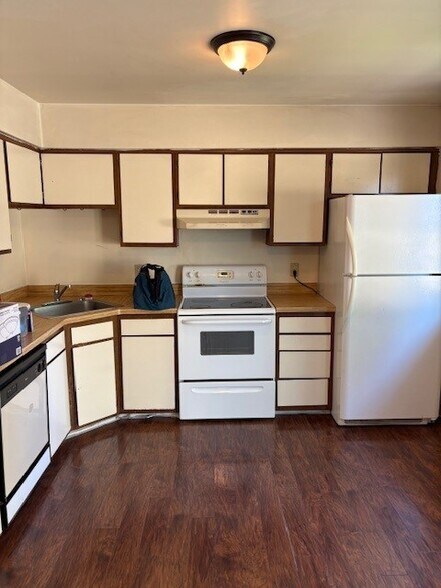 Building Photo - 434 Blaker Dr