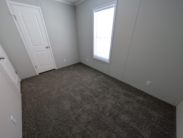 Building Photo - 16142 Normandy St