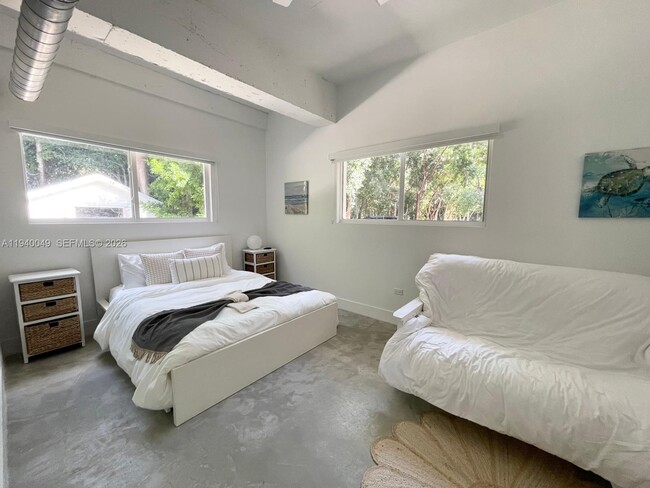 Building Photo - 96180 Overseas Hwy