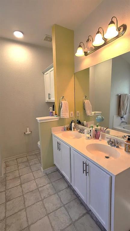 Building Photo - 10322 Maydelle Dr