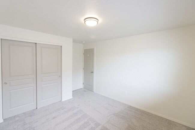 Building Photo - Live Large in Obsidian Trails — Where Comf...