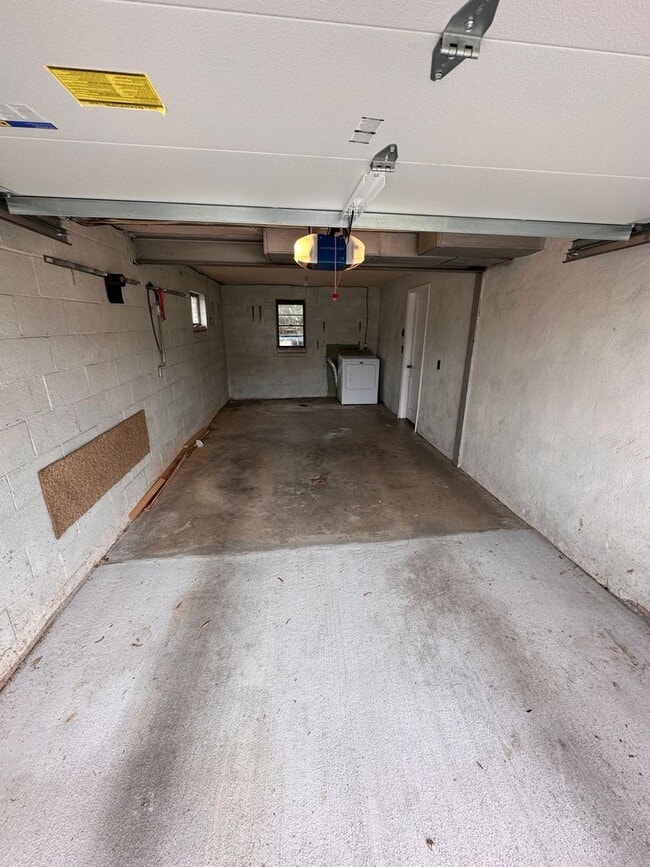 Building Photo - 3 bedroom 1.5 bath Lower Allen Township