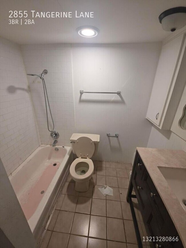 Building Photo - 2855 Tangerine Ln