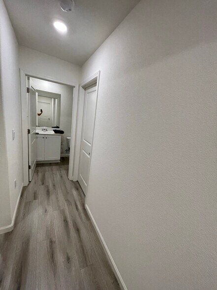 Building Photo - 2469 Cellar St