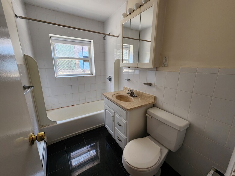 Building Photo - 55 Brighton Ave