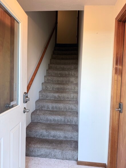 Building Photo - 3776 SW Fairhaven Dr