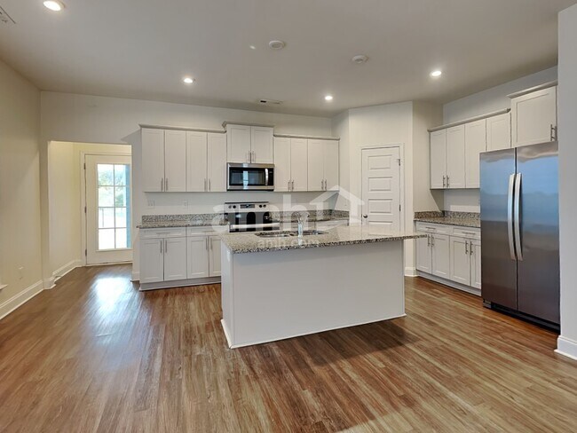 Building Photo - 5314 Tupelo St