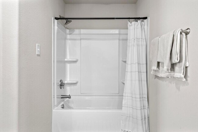 Building Photo - 1115 South St