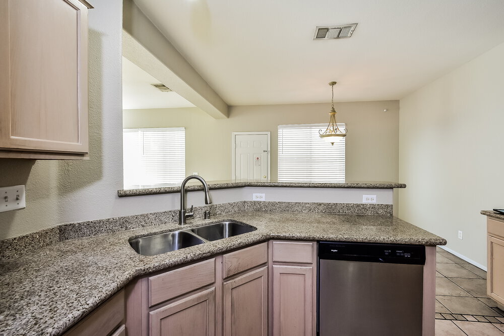 Building Photo - 2501 Lady Elizabeth Ct