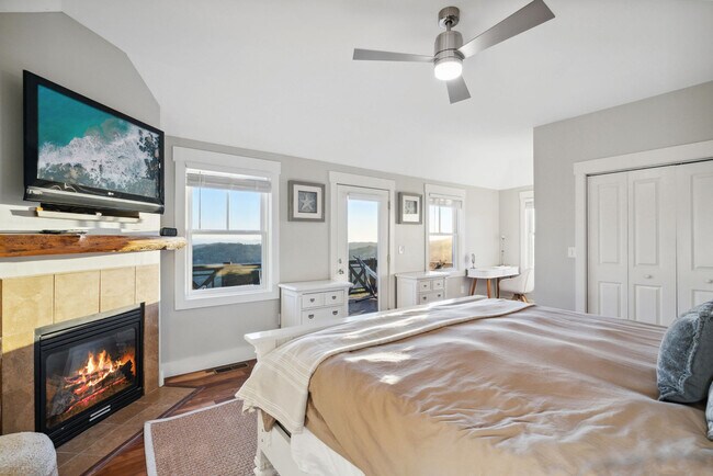 Building Photo - 140 Mystic Ridge Dr