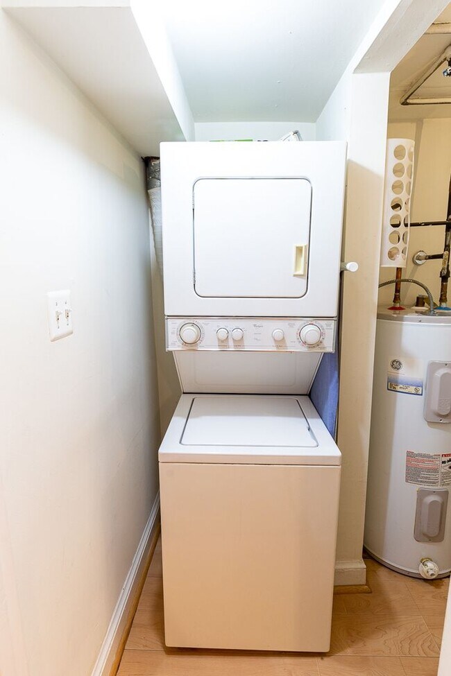 Building Photo - Columbia Heights Large Two Bed Condo Rental with Parking and Patio Space