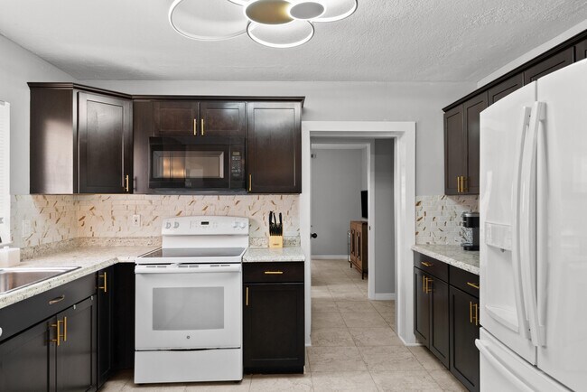 Building Photo - 4220 Sunrise Blvd