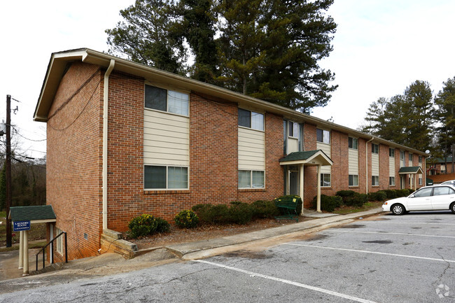 Building Photo - Carriage Oaks Apartments