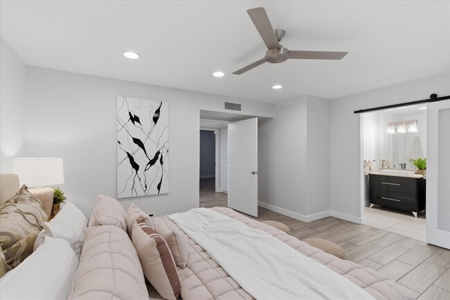 Building Photo - 2521 N 87th Way