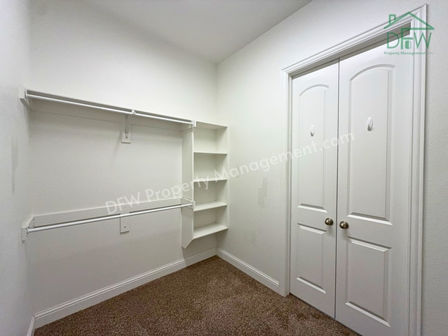 Building Photo - Modern Comfort Meets Style in the Heart of Euless – 3 Bed, 2 Bath Home with Premium Finishes!