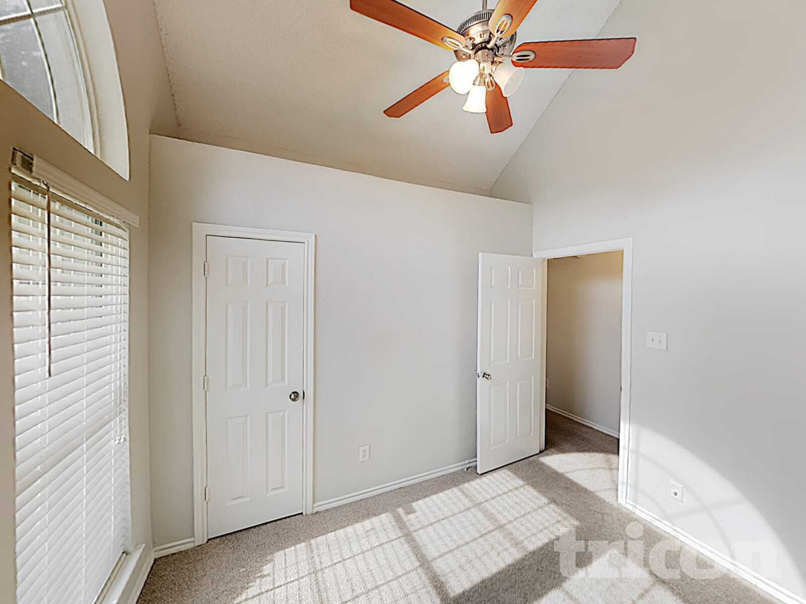 Building Photo - 1415 Develon Dr